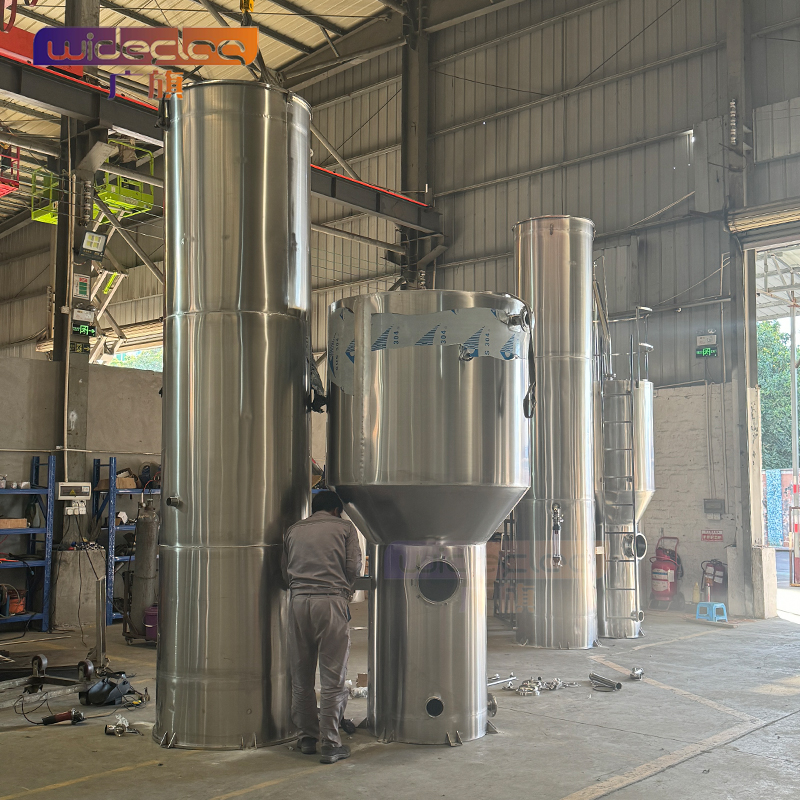 不銹鋼一體化凈水設(shè)備 主要用于河水 水庫水 地下水凈化成飲用水使用